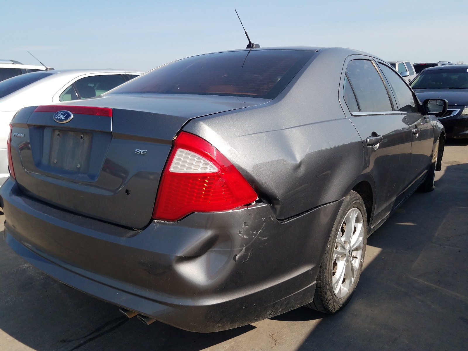 Photo 4 from auction – 2012 FORD FUSION SE with VIN 3FAHP0HA6CR436258