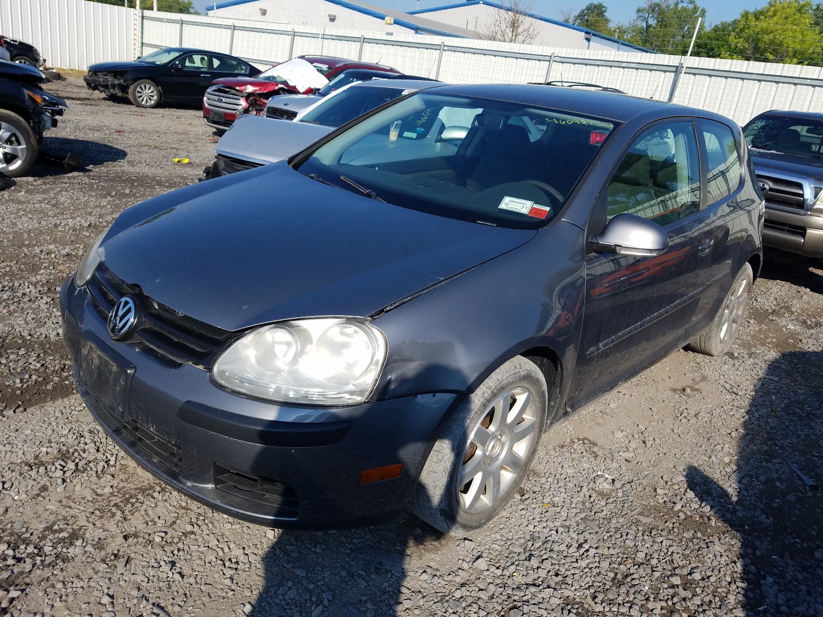 Photo 2 from auction – 2007 VOLKSWAGEN RABBIT with VIN WVWAR71KX7W227156