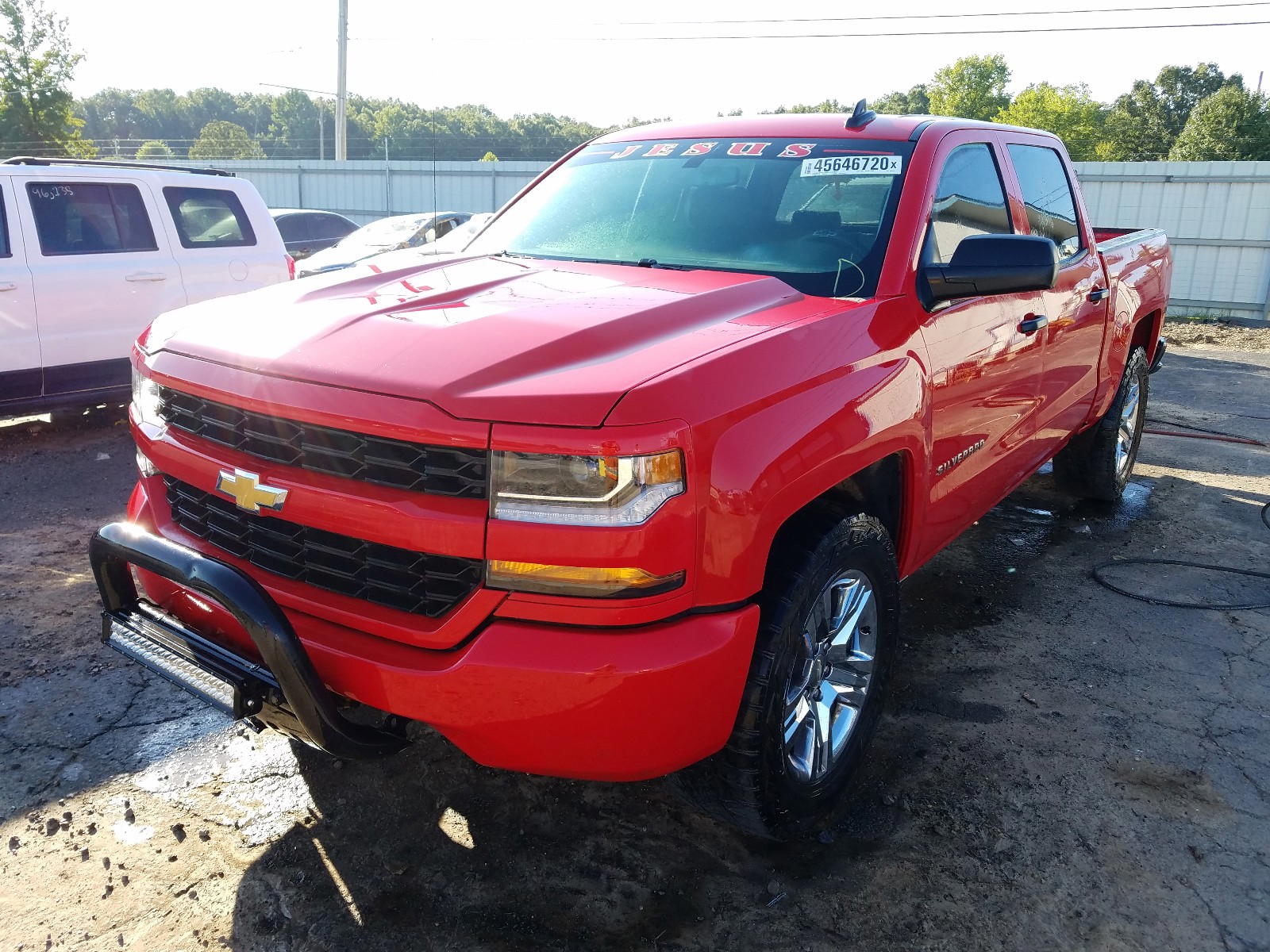 Photo 2 from auction – 2018 CHEVROLET SILVERADO with VIN 3GCUKPEC3JG622015