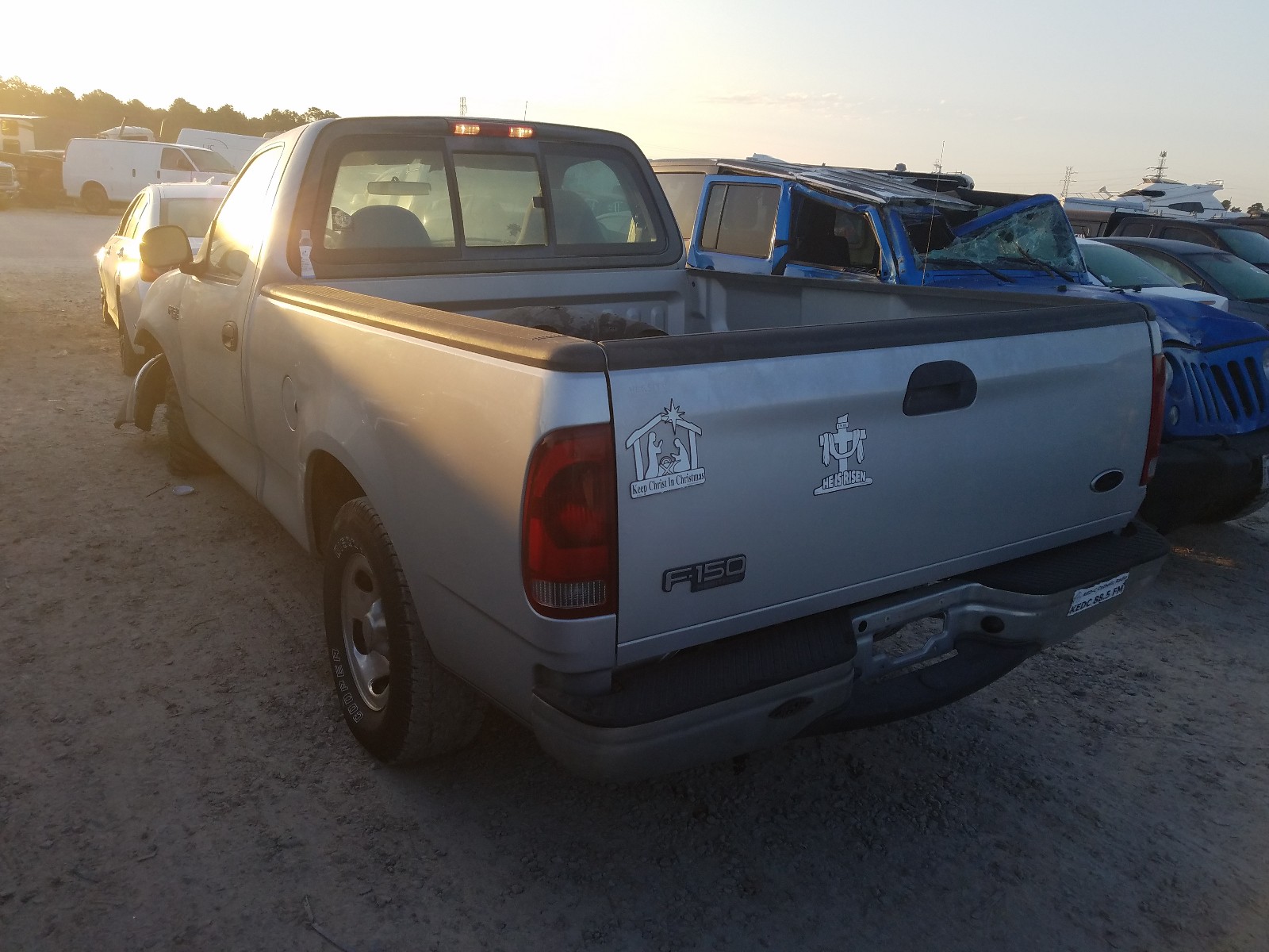 Photo 3 from auction – 2004 FORD F-150 HERI with VIN 2FTRF17284CA05478