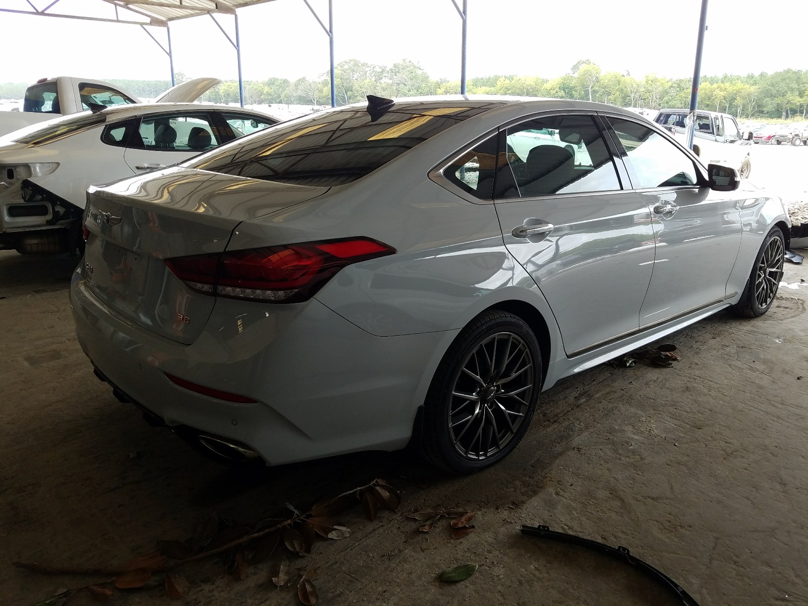 Photo 4 from auction – 2019 GENESIS G80 BASE with VIN KMTFN4JE3KU325557
