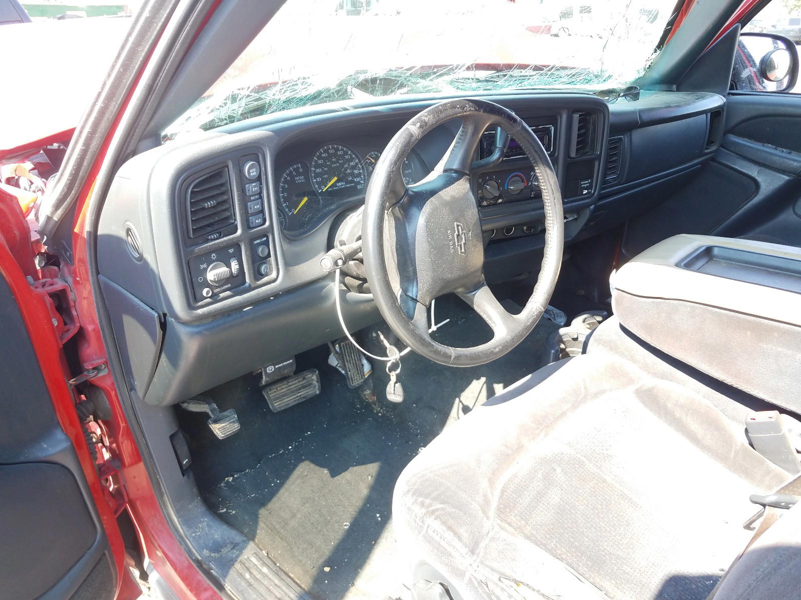 Photo 19 from auction – 2001 CHEVROLET SILVERADO with VIN 1GCEK19T01E251818