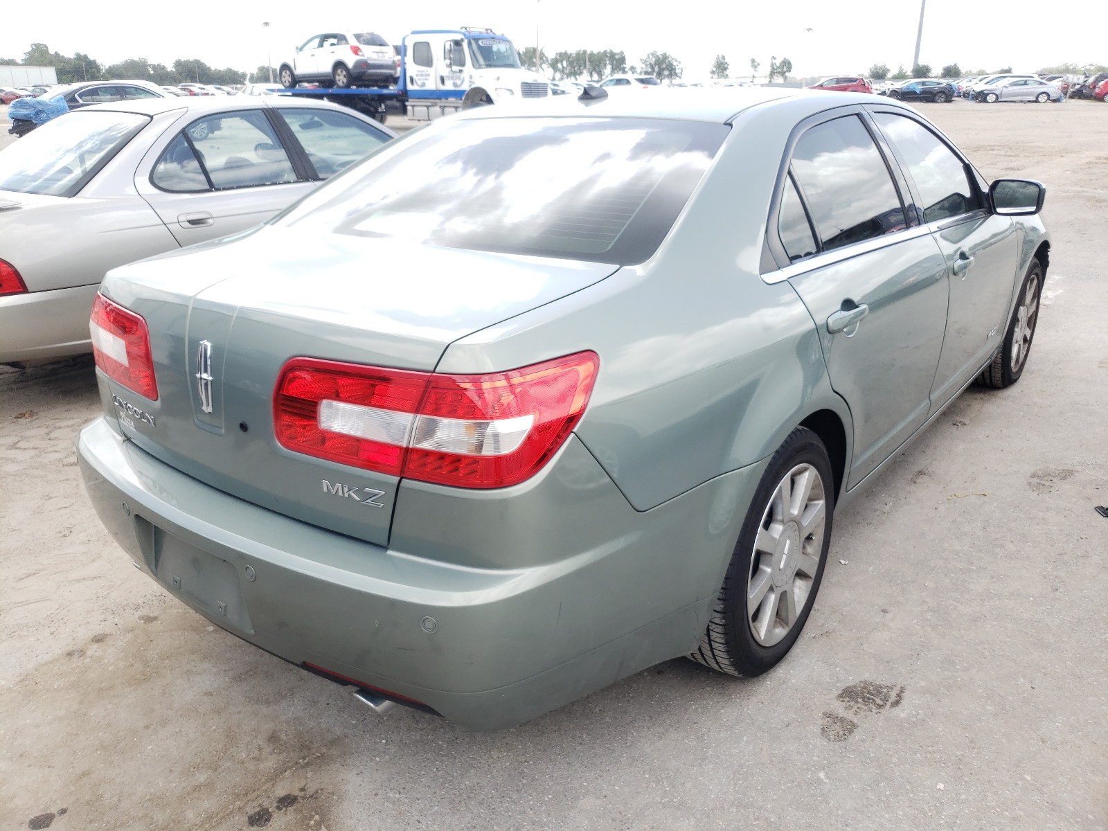 Photo 4 from auction – 2008 LINCOLN MKZ with VIN 3LNHM26T48R622001