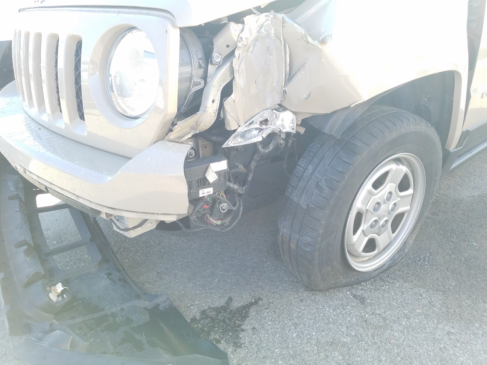 Photo 9 from auction – 2017 JEEP PATRIOT SP with VIN 1C4NJPBB2HD103645