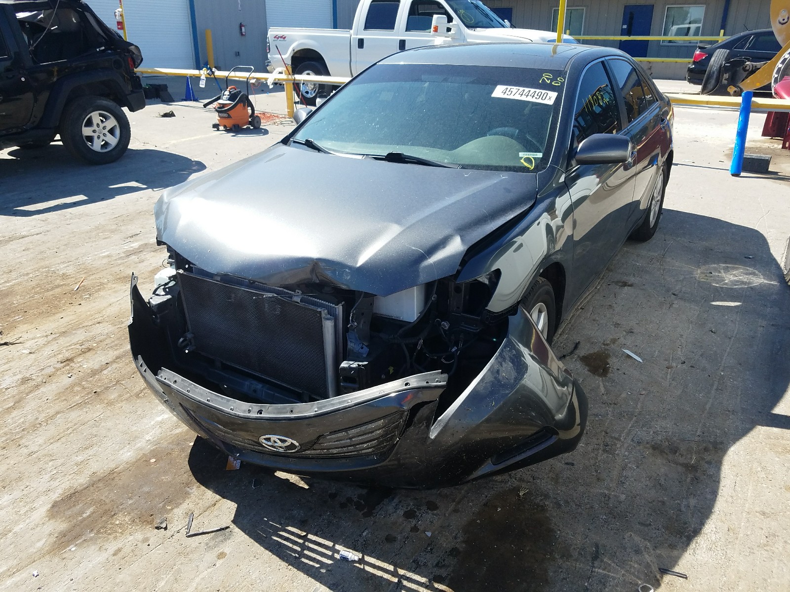 Photo 2 from auction – 2007 TOYOTA CAMRY CE with VIN 4T1BE46K87U553147