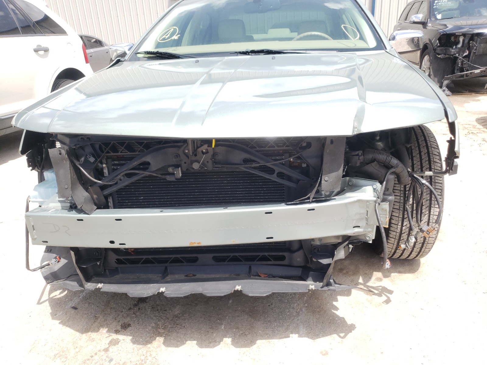 Photo 9 from auction – 2008 LINCOLN MKZ with VIN 3LNHM26T48R622001