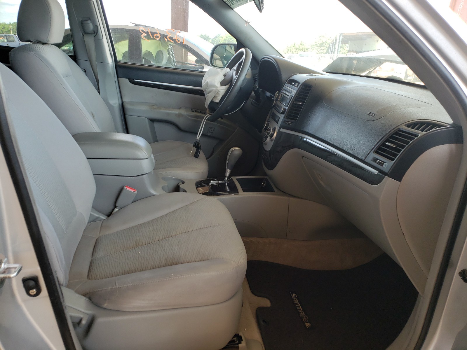 Photo 5 from auction – 2008 HYUNDAI SANTA FE G with VIN 5NMSG13D78H183367