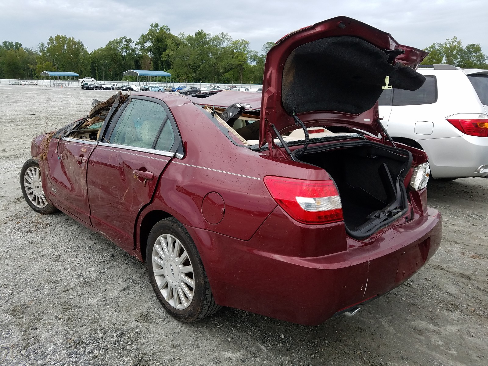 Zdjęcie 3 z aukcji – 2007 LINCOLN MKZ z VIN 3LNHM28T17R645862
