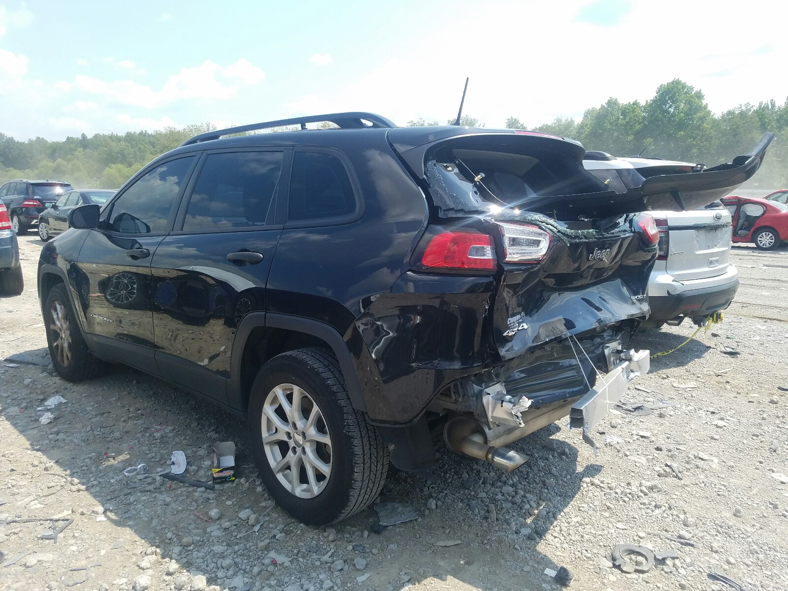 Photo 3 from auction – 2016 JEEP CHEROKEE S with VIN 1C4PJMAB5GW142080