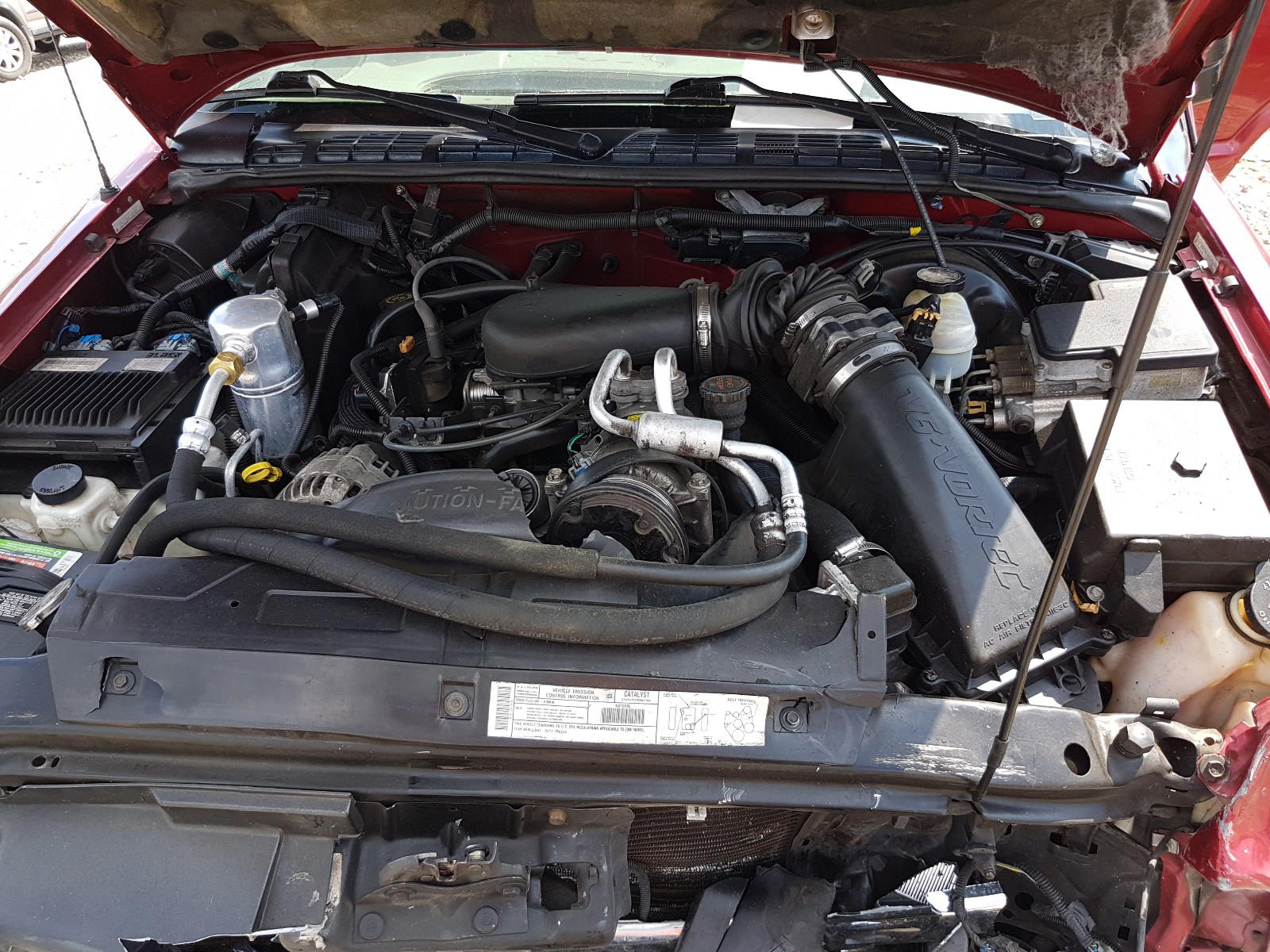 Photo 8 from auction – 2000 CHEVROLET BLAZER with VIN 1GNCS13W9Y2148703