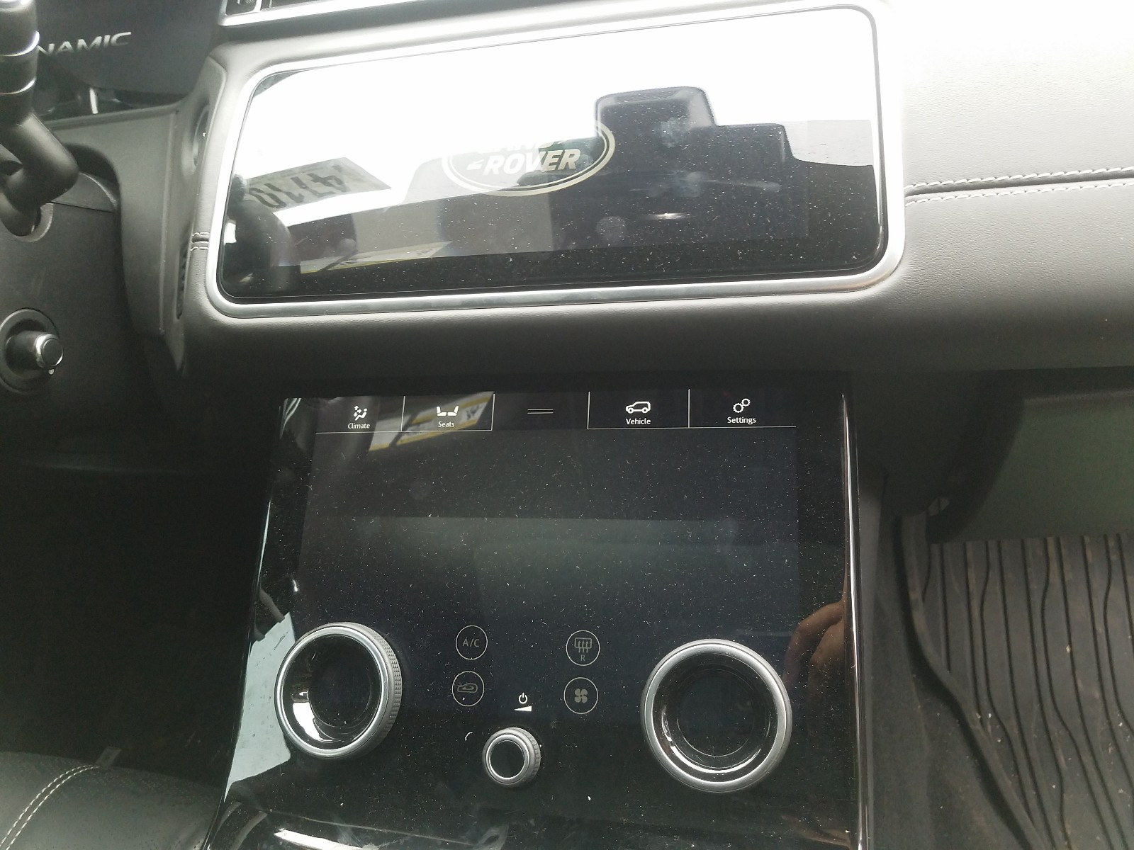 Zdjęcie 9 z aukcji – 2018 LAND ROVER RANGE ROVE z VIN SALYM2RV5JA757448