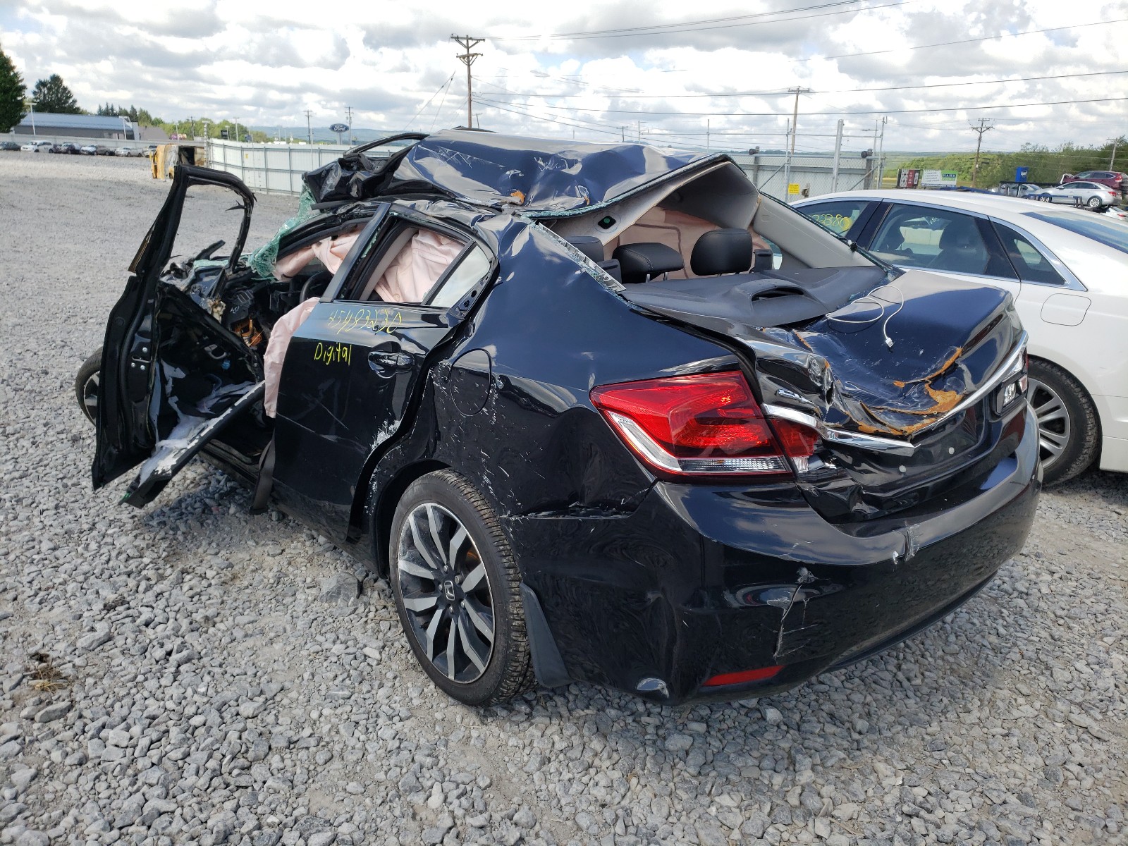 Photo 3 from auction – 2015 HONDA CIVIC EXL with VIN 2HGFB2F96FH540612