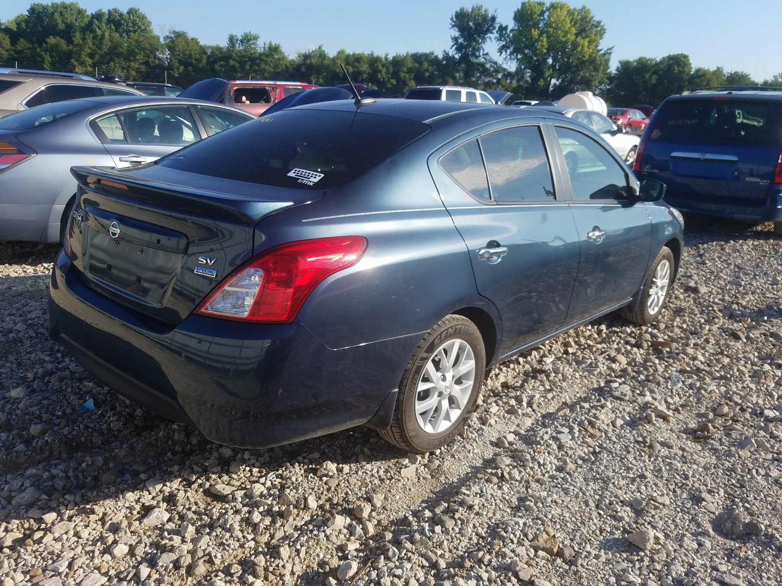 Photo 4 from auction – 2017 NISSAN VERSA S with VIN 3N1CN7AP4HL822837
