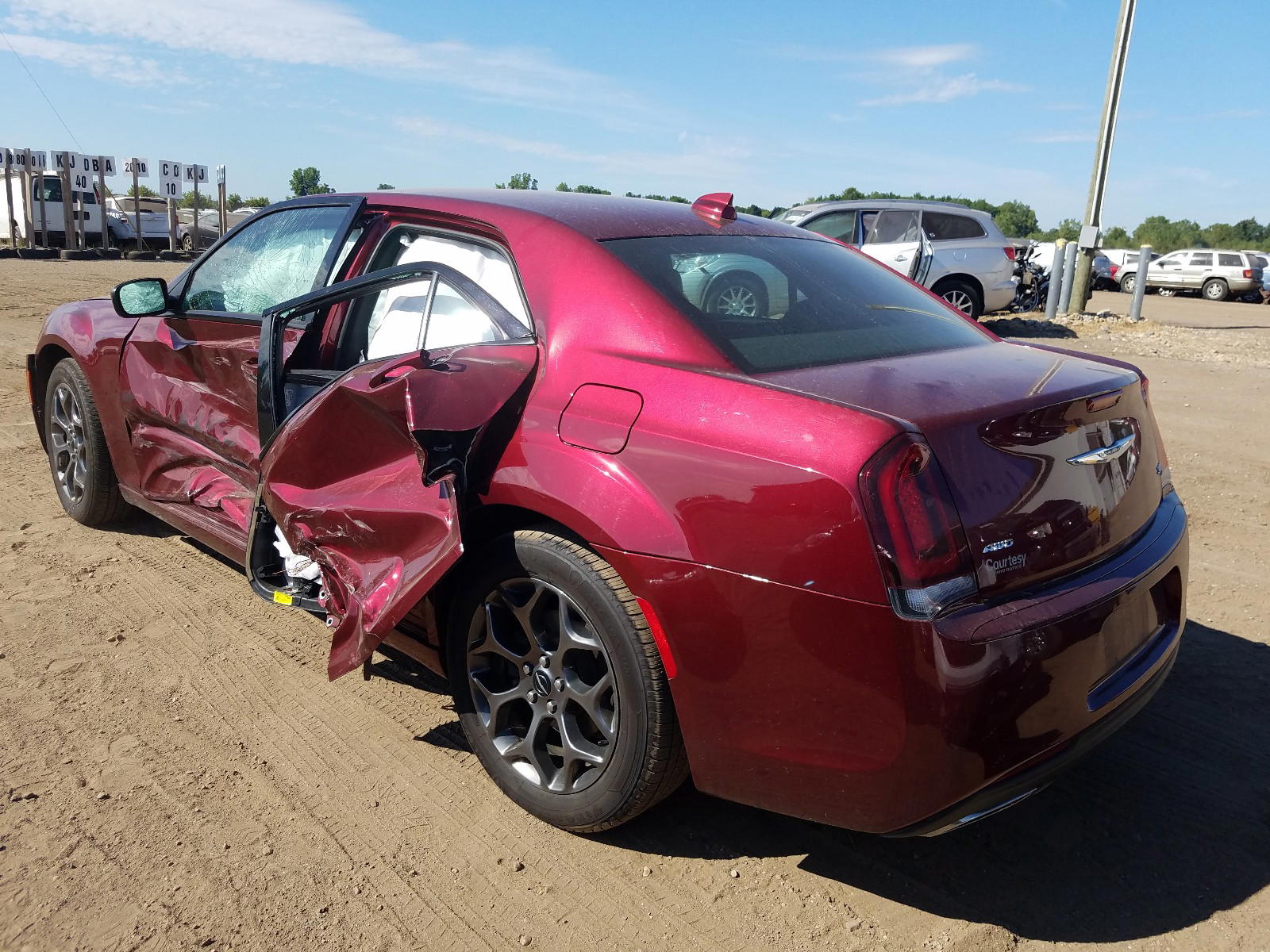 Photo 3 from auction – 2018 CHRYSLER 300 S with VIN 2C3CCAGG6JH149611