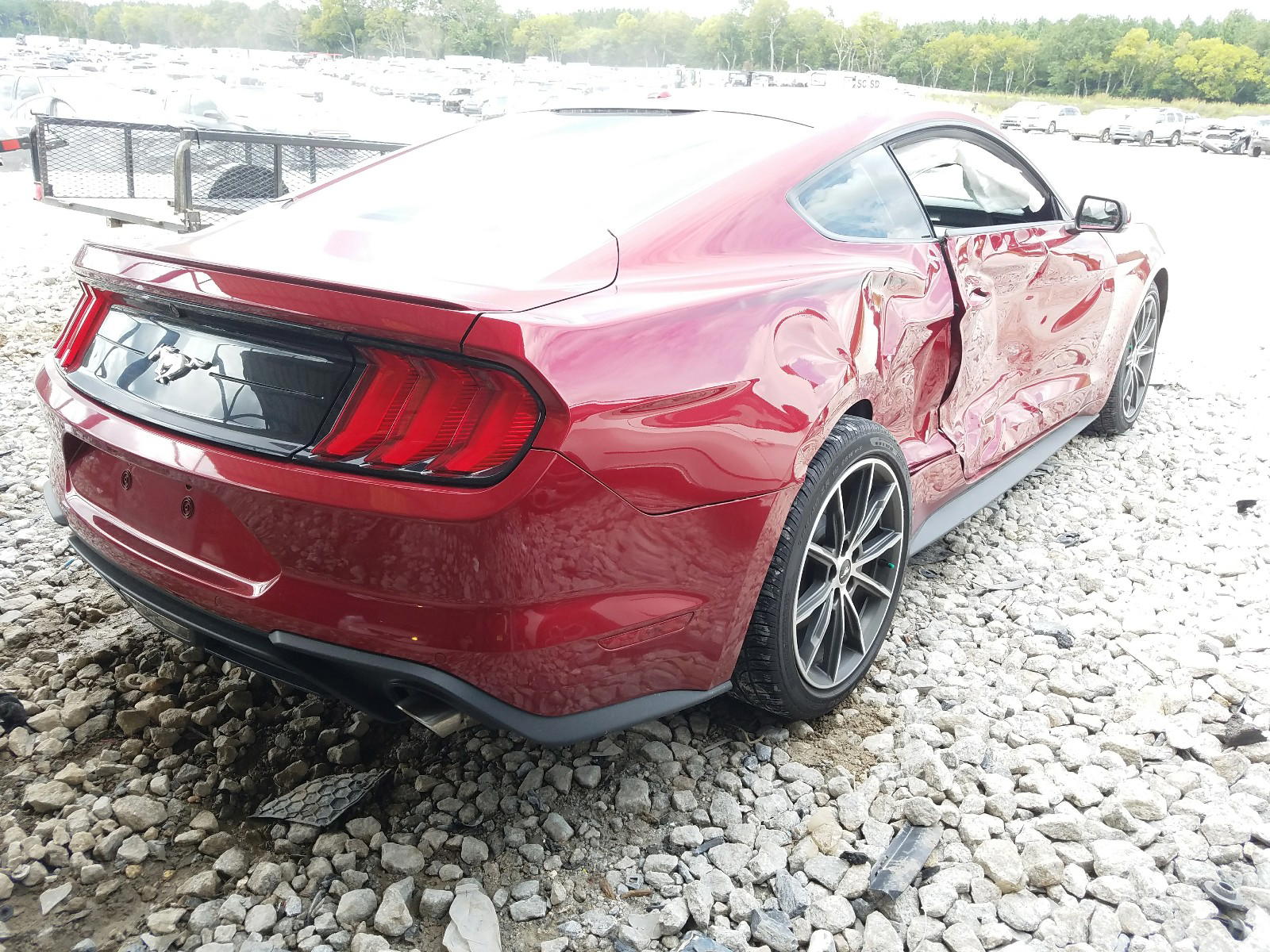 Photo 4 from auction – 2018 FORD MUSTANG with VIN 1FA6P8TH0J5101409
