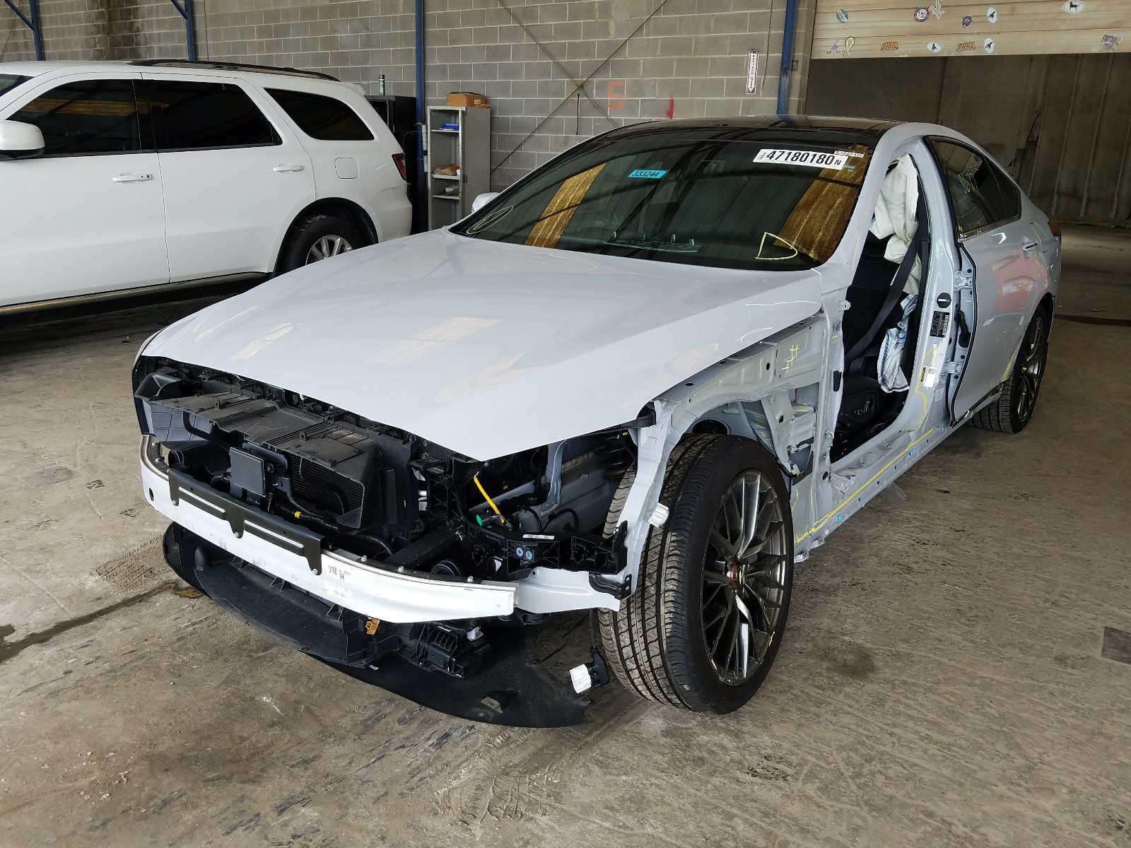 Photo 2 from auction – 2019 GENESIS G80 BASE with VIN KMTFN4JE3KU325557