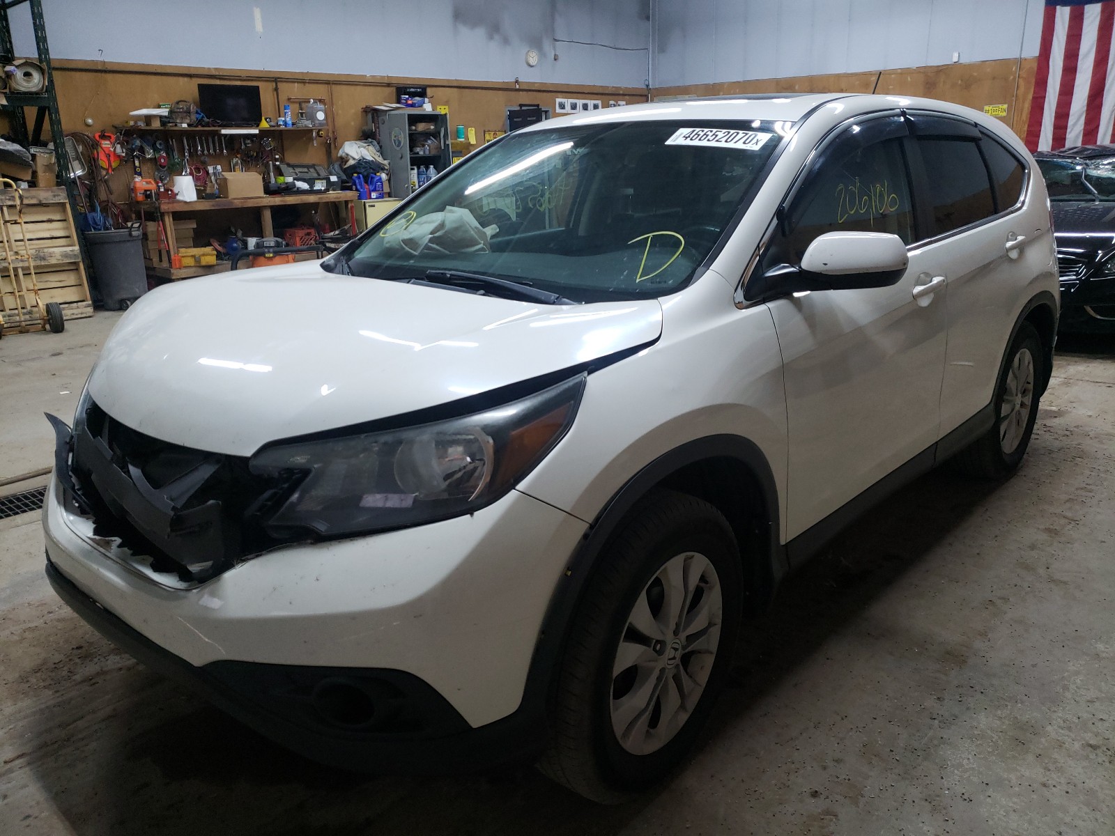 Photo 2 from auction – 2014 HONDA CR-V EXL with VIN 2HKRM4H70EH105801