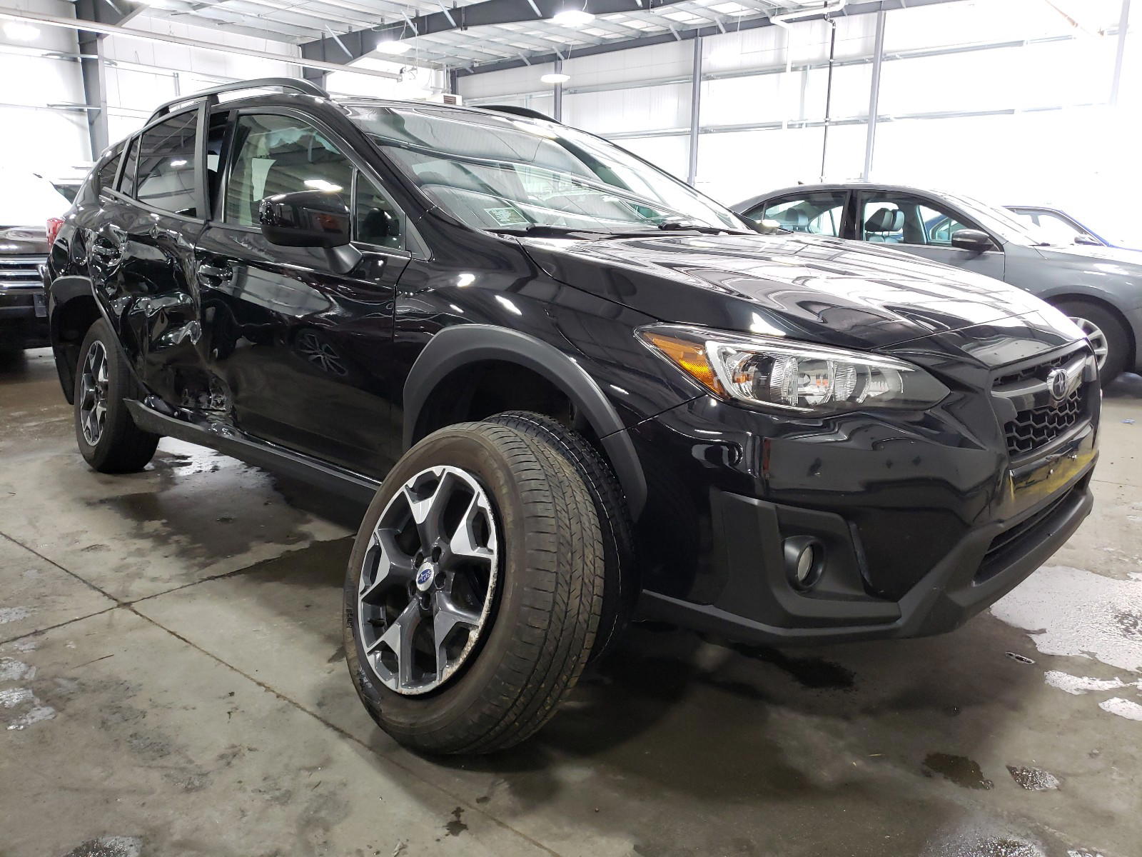 SUBARU CROSSTREK 2018 with VIN JF2GTABC0JH302699 - Photo from auction
