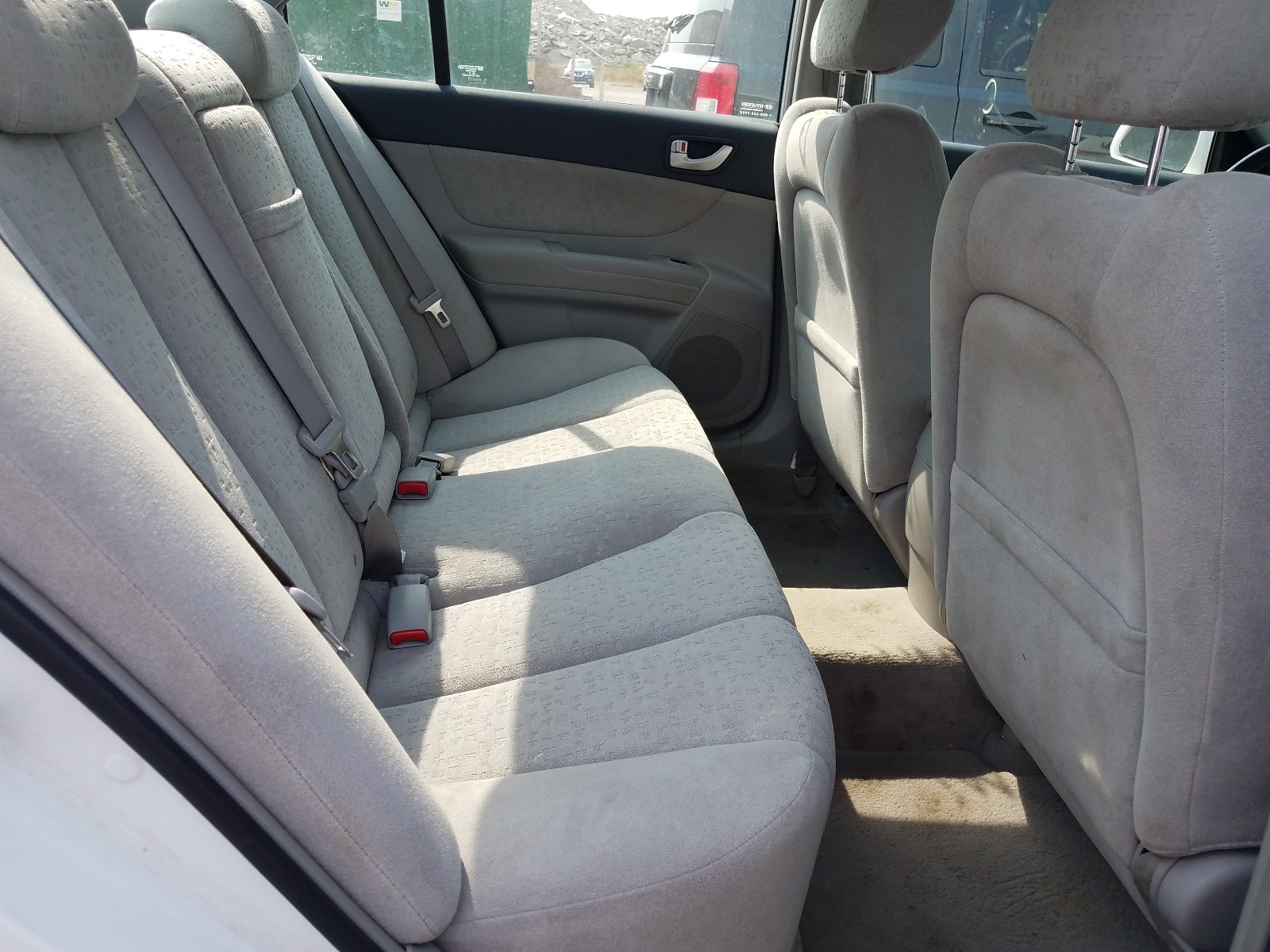 Photo 6 from auction – 2007 HYUNDAI SONATA SE with VIN 5NPEU46F87H176272