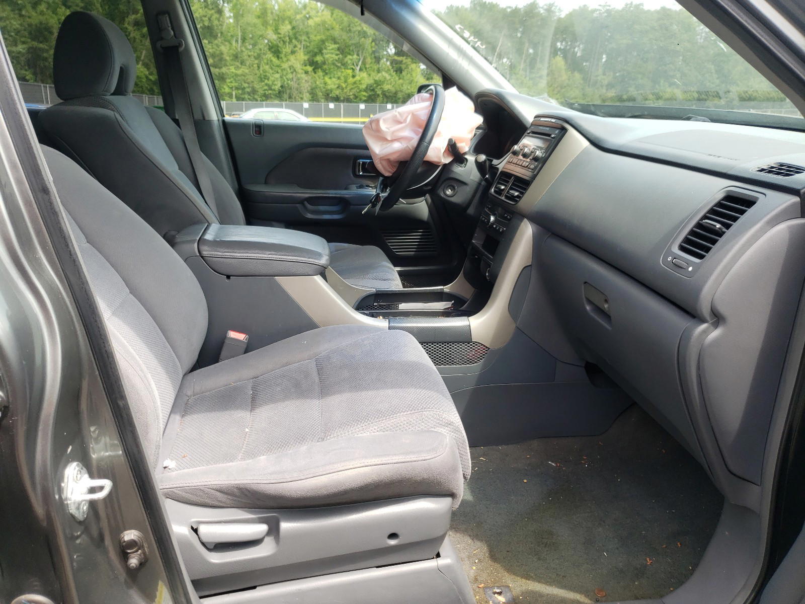 Photo 5 from auction – 2007 HONDA PILOT EX with VIN 5FNYF18457B005236