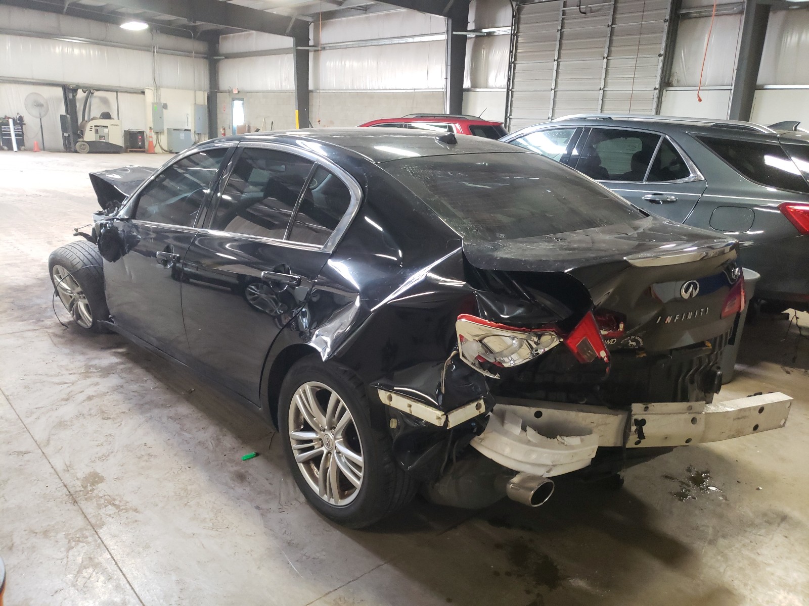 Photo 3 from auction – 2015 INFINITI Q40 with VIN JN1CV6AR7FM521574