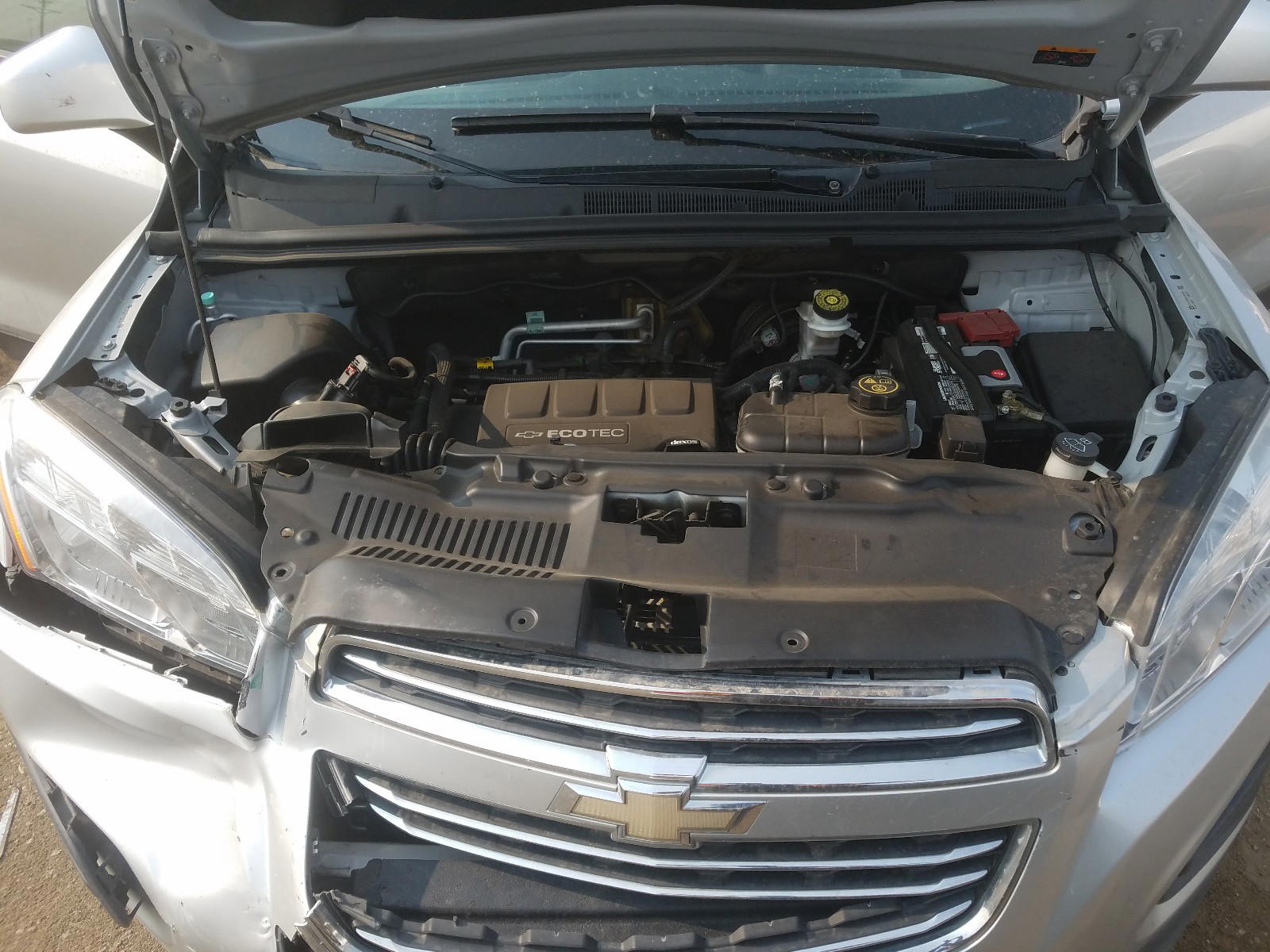 Photo 7 from auction – 2015 CHEVROLET TRAX 1LS with VIN KL7CJPSB7FB102732