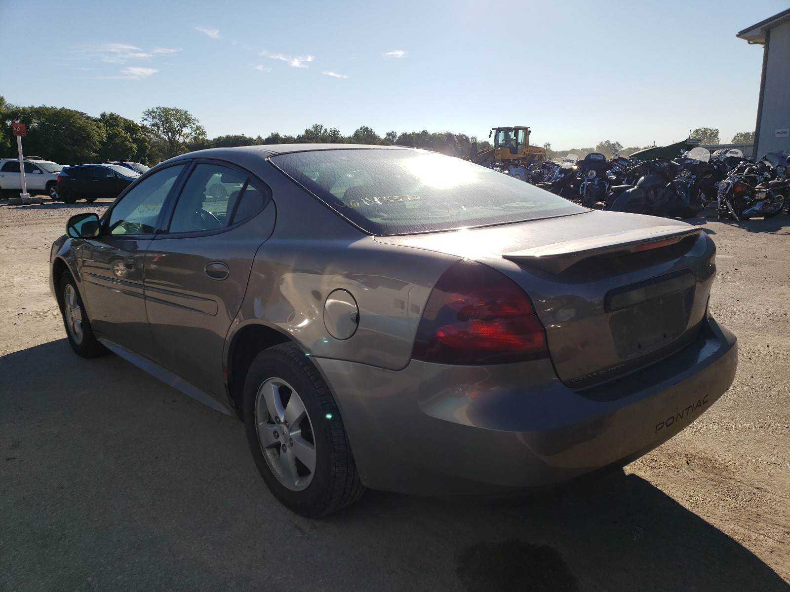 Photo 3 from auction – 2007 PONTIAC GRAND PRIX with VIN 2G2WP552171153339