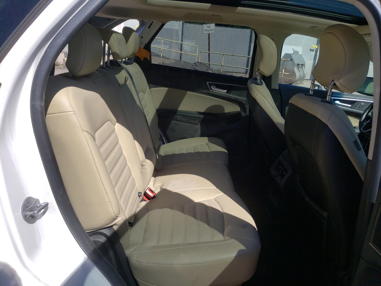 Photo 6 from auction – 2017 FORD EDGE SEL with VIN 2FMPK4J87HBB40427