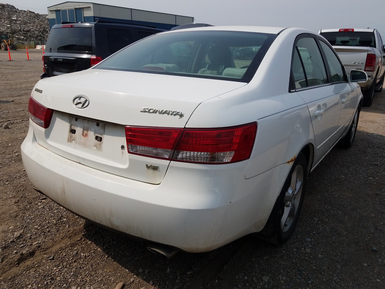 Photo 4 from auction – 2007 HYUNDAI SONATA SE with VIN 5NPEU46F87H176272