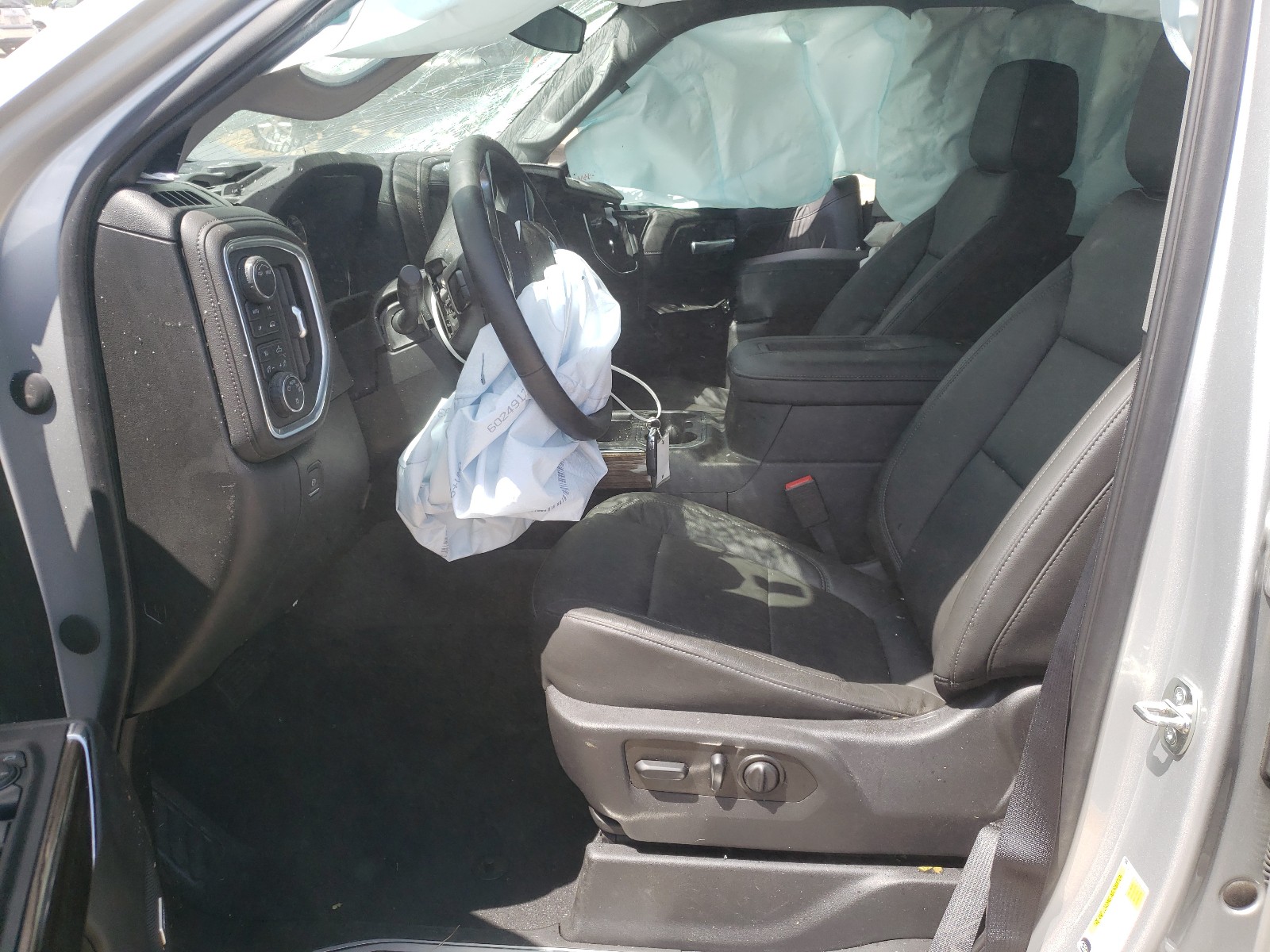Photo 5 from auction – 2020 CHEVROLET SILVERADO with VIN 1GCRYEEK4LZ248971