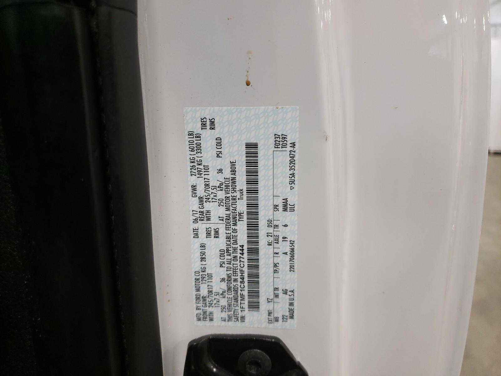 Photo 10 from auction – 2017 FORD F150 with VIN 1FTMF1C84HFC77444
