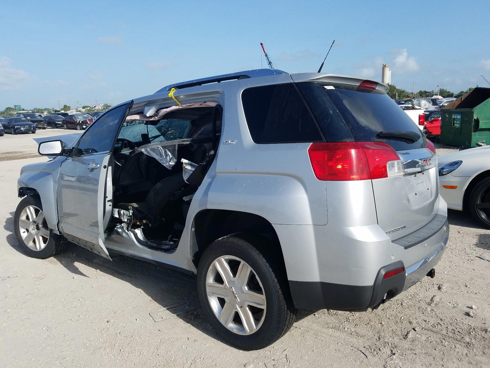 Photo 3 from auction – 2011 GMC TERRAIN SL with VIN 2CTFLWE50B6415665
