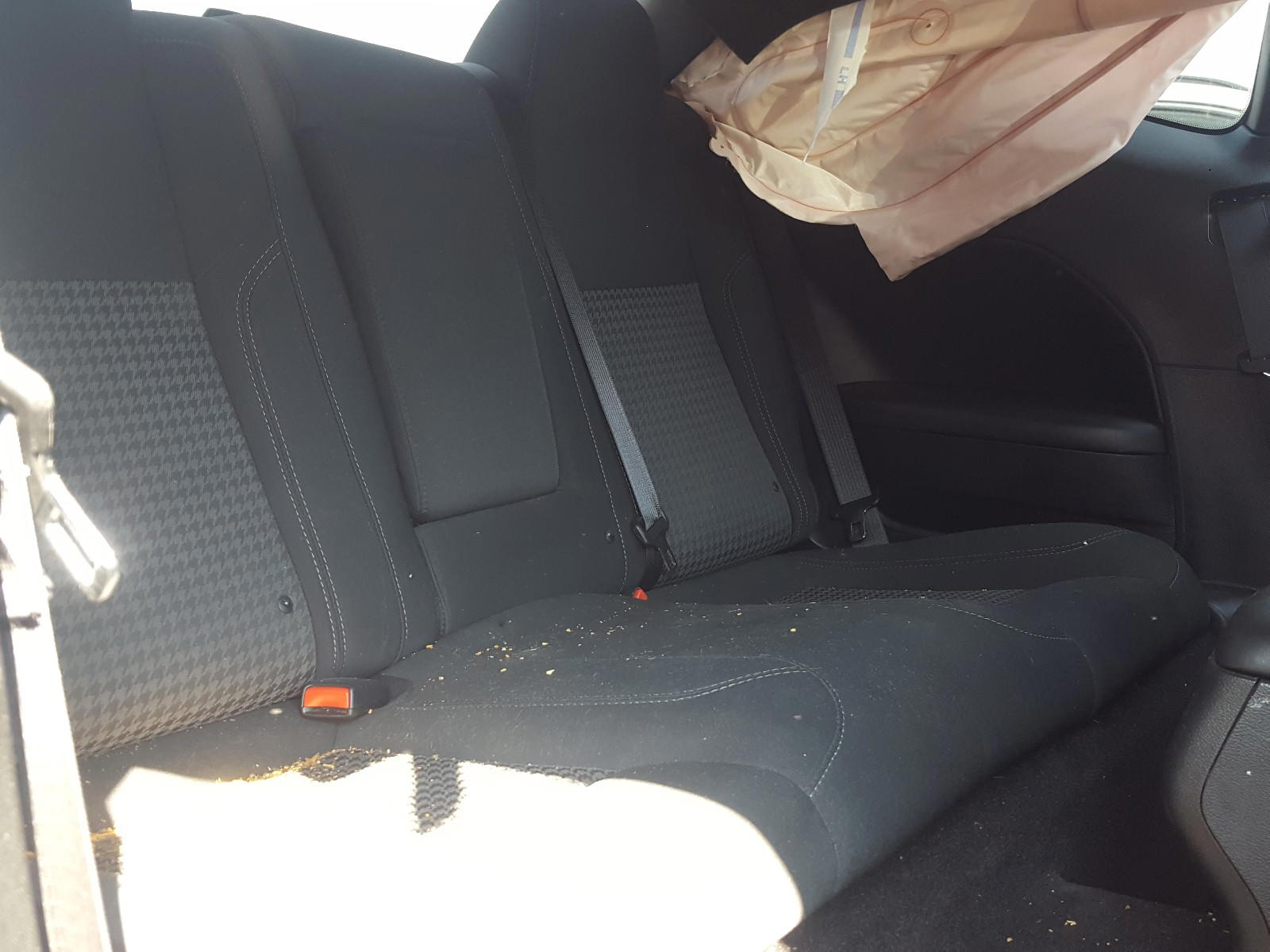 Photo 6 from auction – 2018 DODGE CHALLENGER with VIN 2C3CDZAG6JH334326