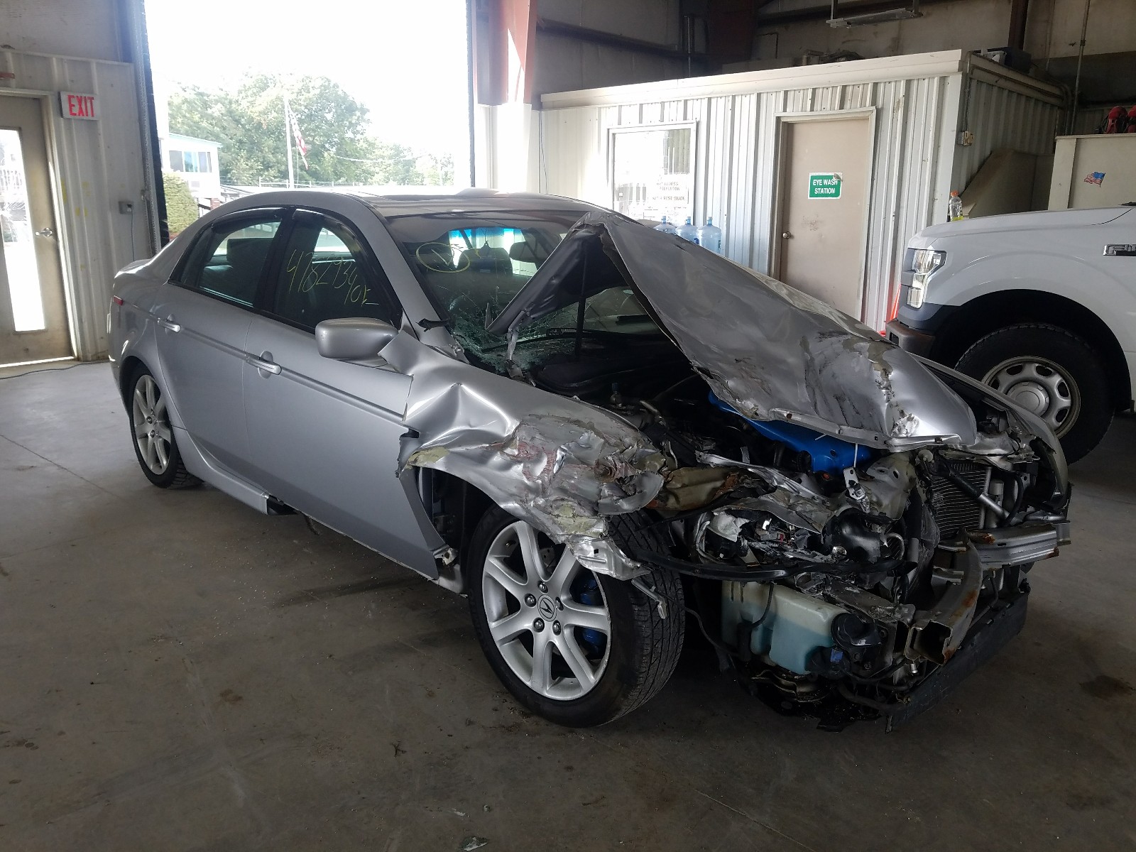 Photo 1 from auction – 2005 ACURA TL with VIN 19UUA66285A081083