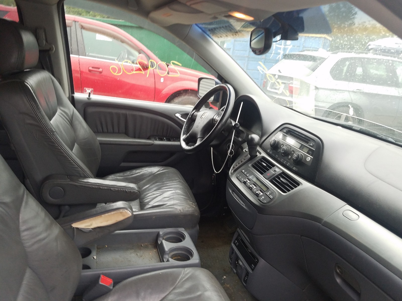 Photo 5 from auction – 2005 HONDA ODYSSEY EX with VIN 5FNRL38765B111176