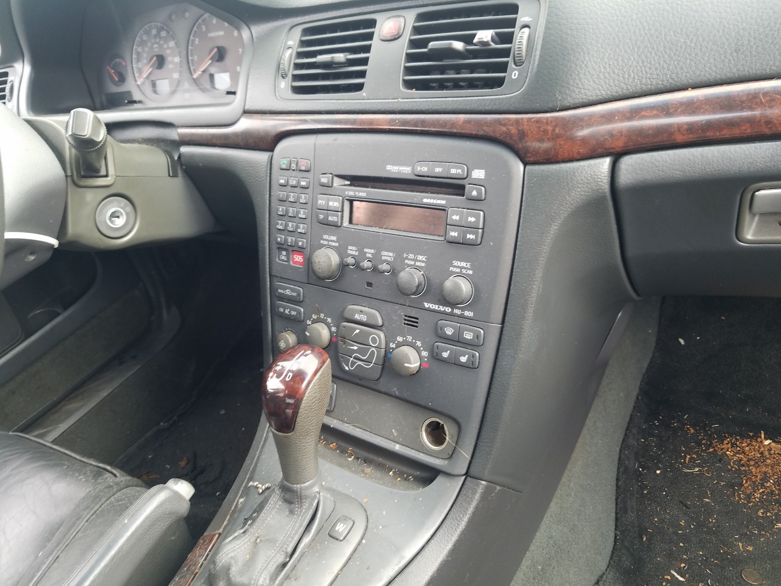 Photo 9 from auction – 2003 VOLVO S80 T6 TUR with VIN YV1TS91Z631306718