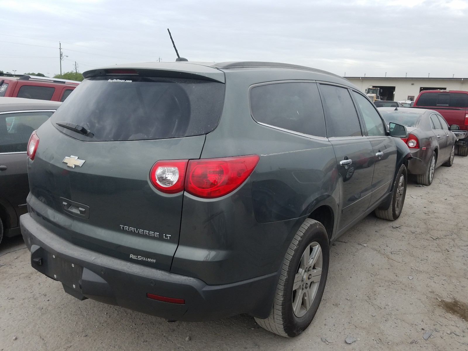 Photo 4 from auction – 2011 CHEVROLET TRAVERSE L with VIN 1GNKRGEDXBJ144338