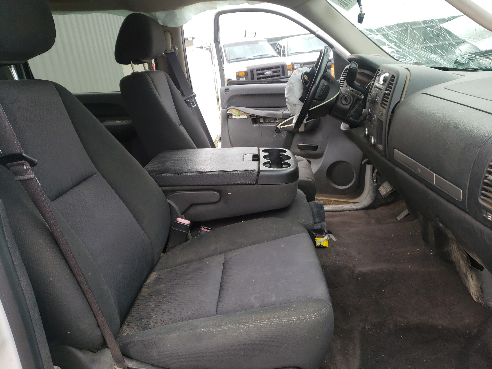 Photo 5 from auction – 2013 CHEVROLET SILVERADO with VIN 3GCPKSE70DG279770