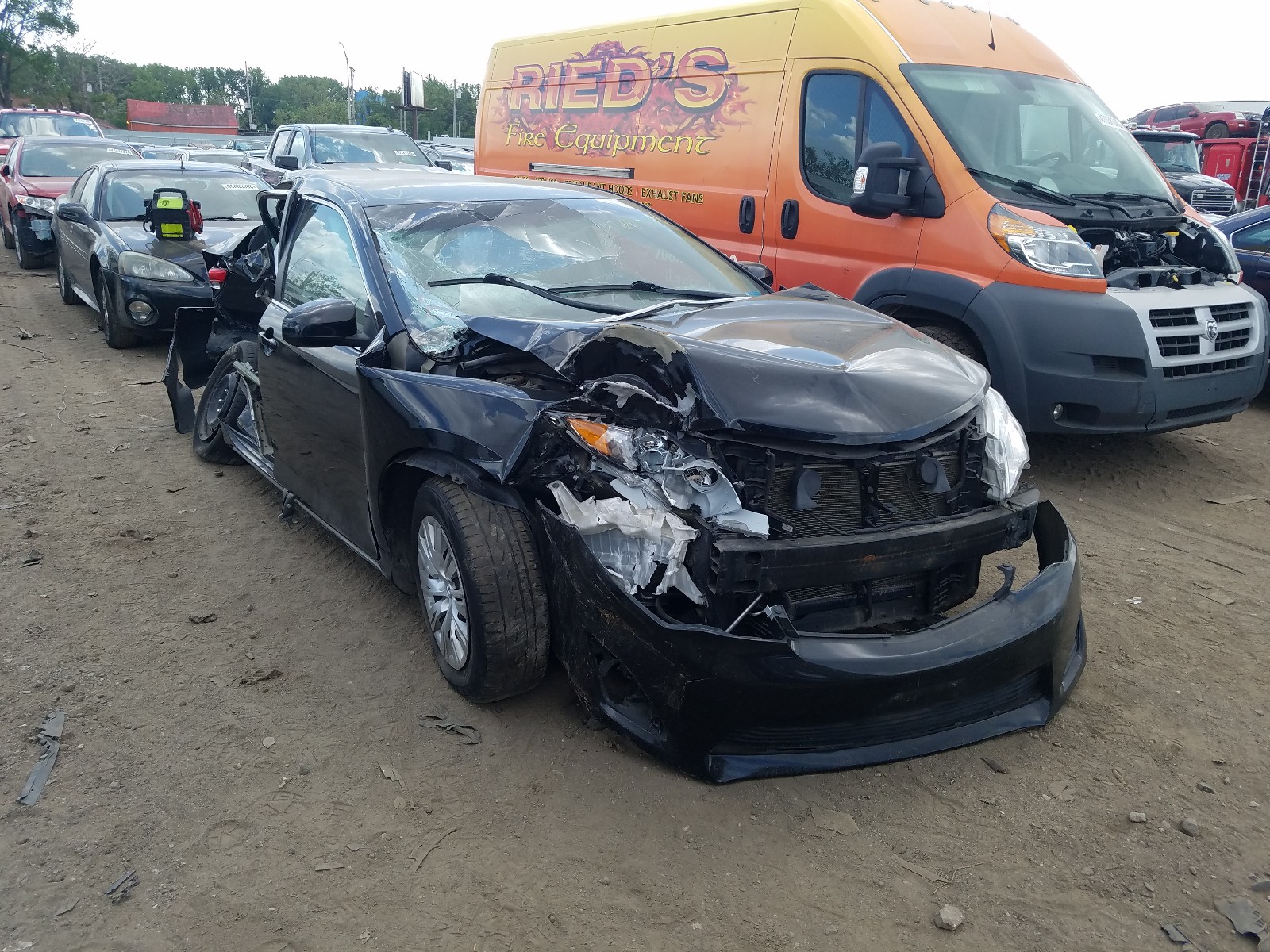 Photo 9 from auction – 2014 TOYOTA CAMRY L with VIN 4T4BF1FK3ER427308