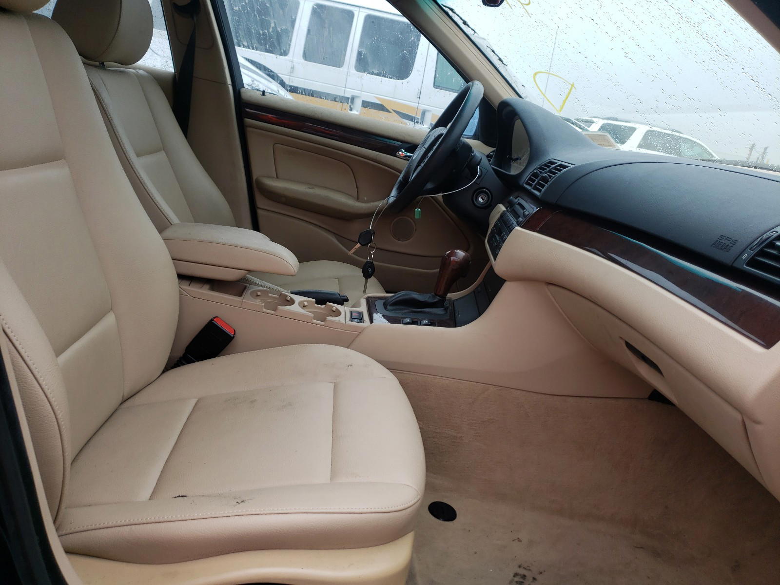 Photo 5 from auction – 2003 BMW 5 SERIES with VIN WBAEV33443KR25653