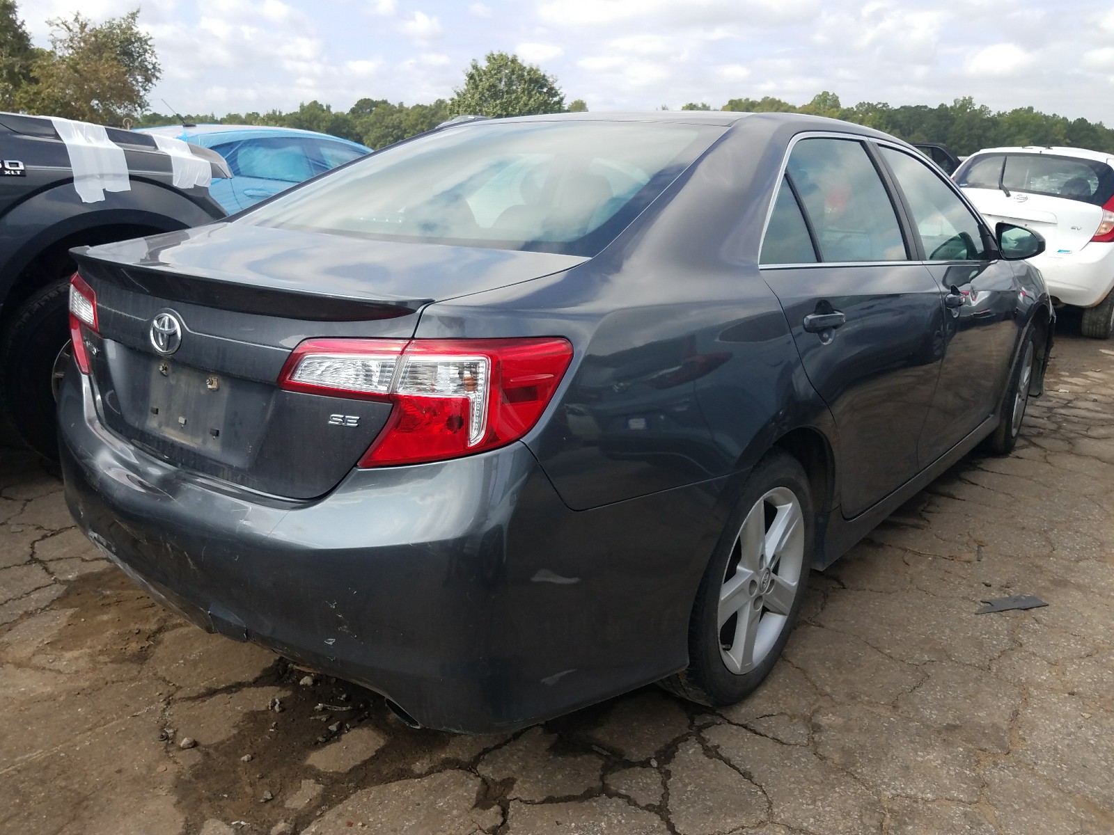 Photo 4 from auction – 2014 TOYOTA CAMRY L with VIN 4T1BF1FK5EU363721