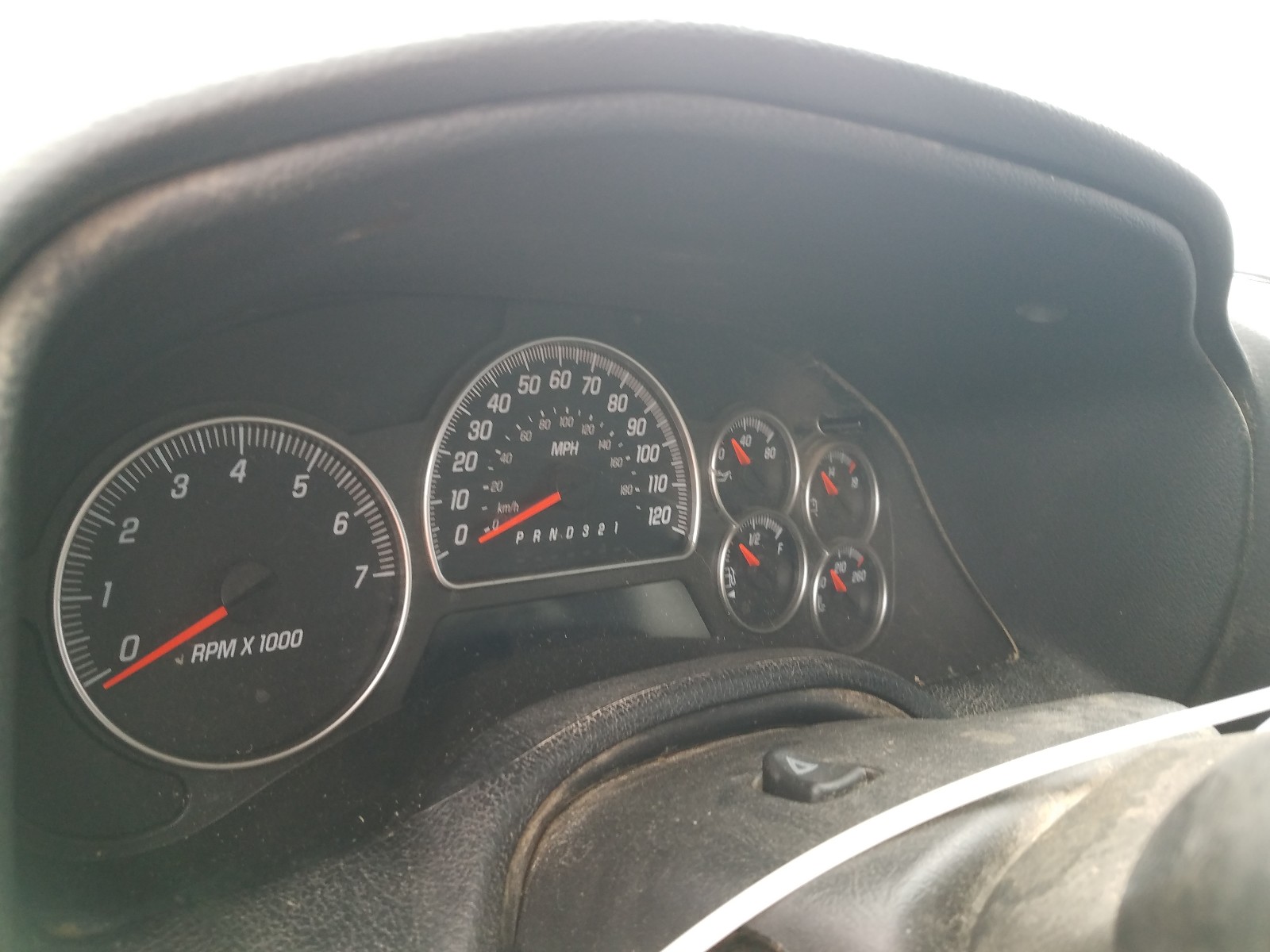 Photo 8 from auction – 2007 GMC ENVOY DENA with VIN 1GKES63M772177357