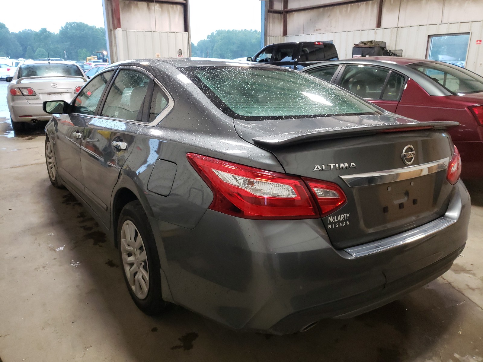 Photo 3 from auction – 2017 NISSAN ALTIMA 2.5 with VIN 1N4AL3AP4HN330611