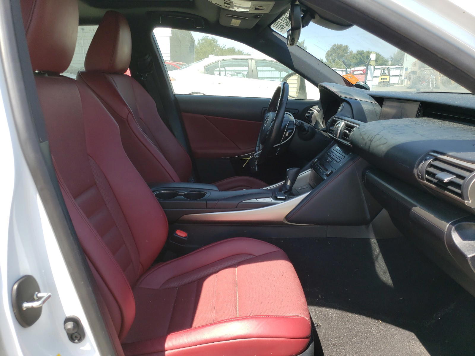 Photo 5 from auction – 2018 LEXUS IS 300 with VIN JTHBA1D28J5068220