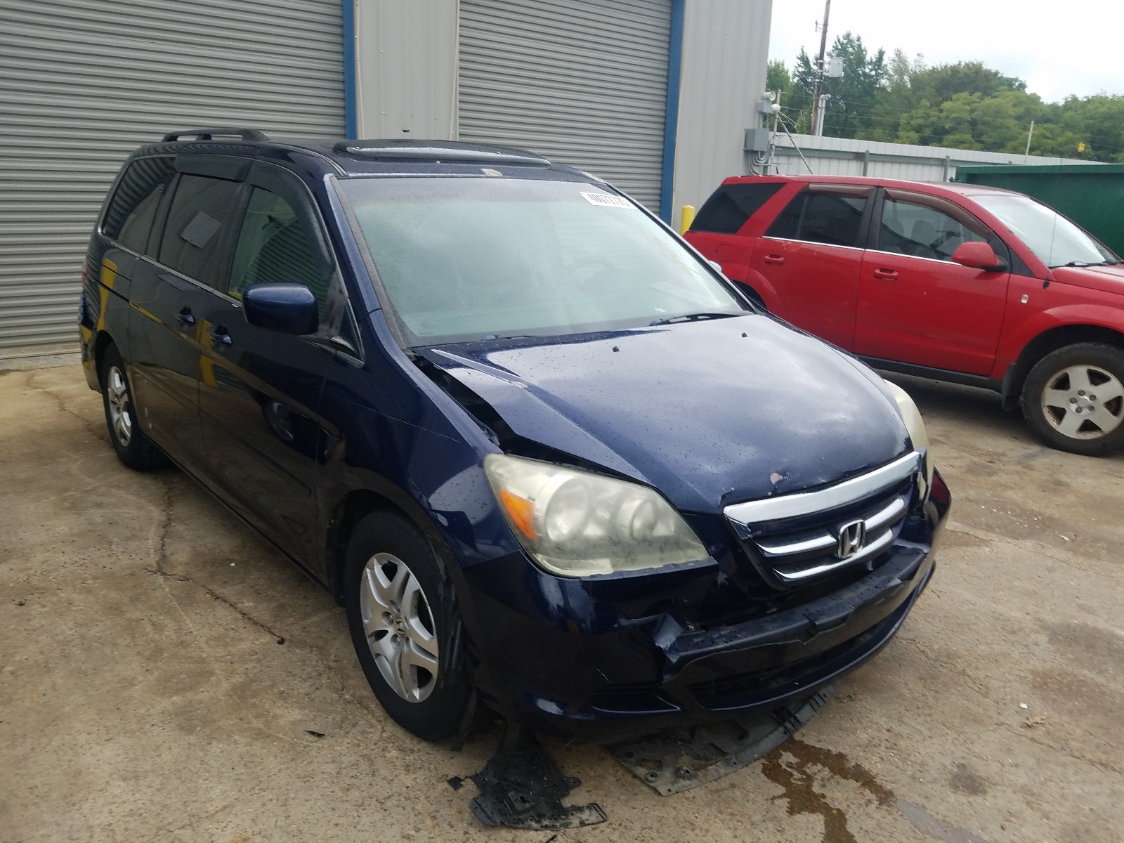 HONDA ODYSSEY EX 2005 with VIN 5FNRL38765B111176 - Photo from auction