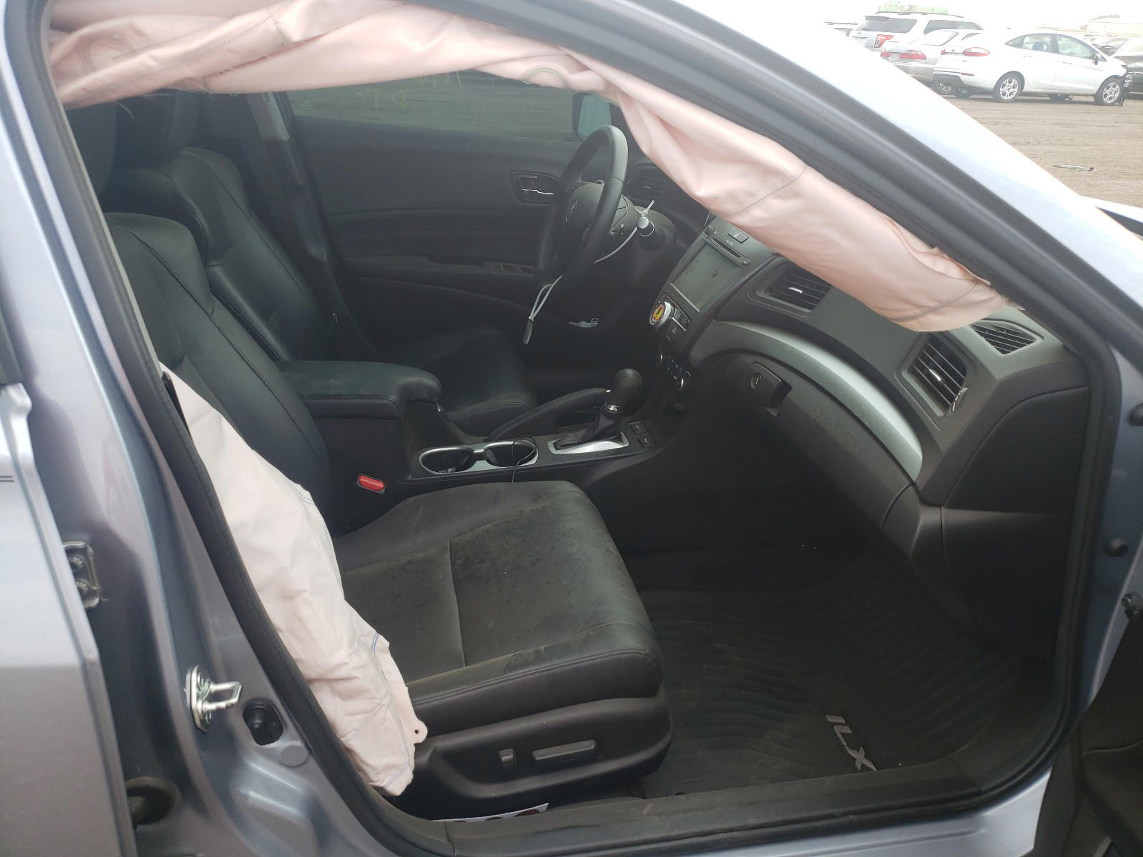 Photo 5 from auction – 2016 ACURA ILX PREMIU with VIN 19UDE2F72GA011381