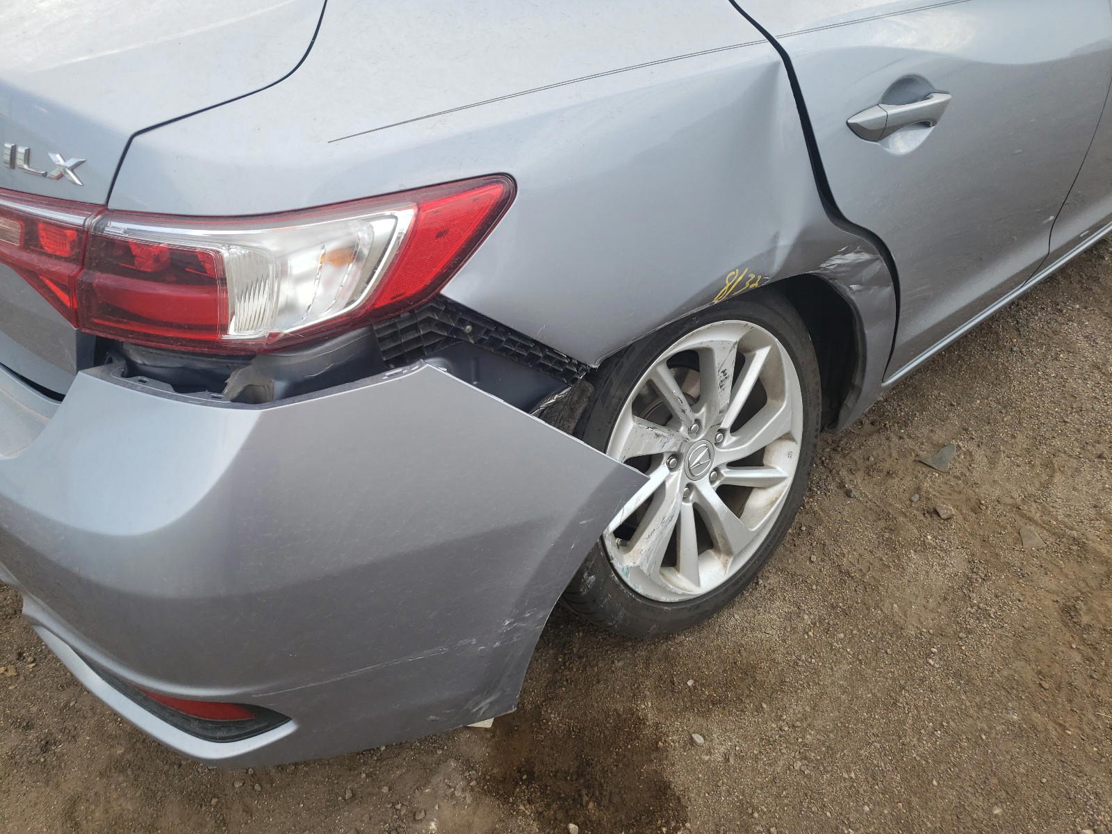Photo 9 from auction – 2016 ACURA ILX PREMIU with VIN 19UDE2F72GA011381