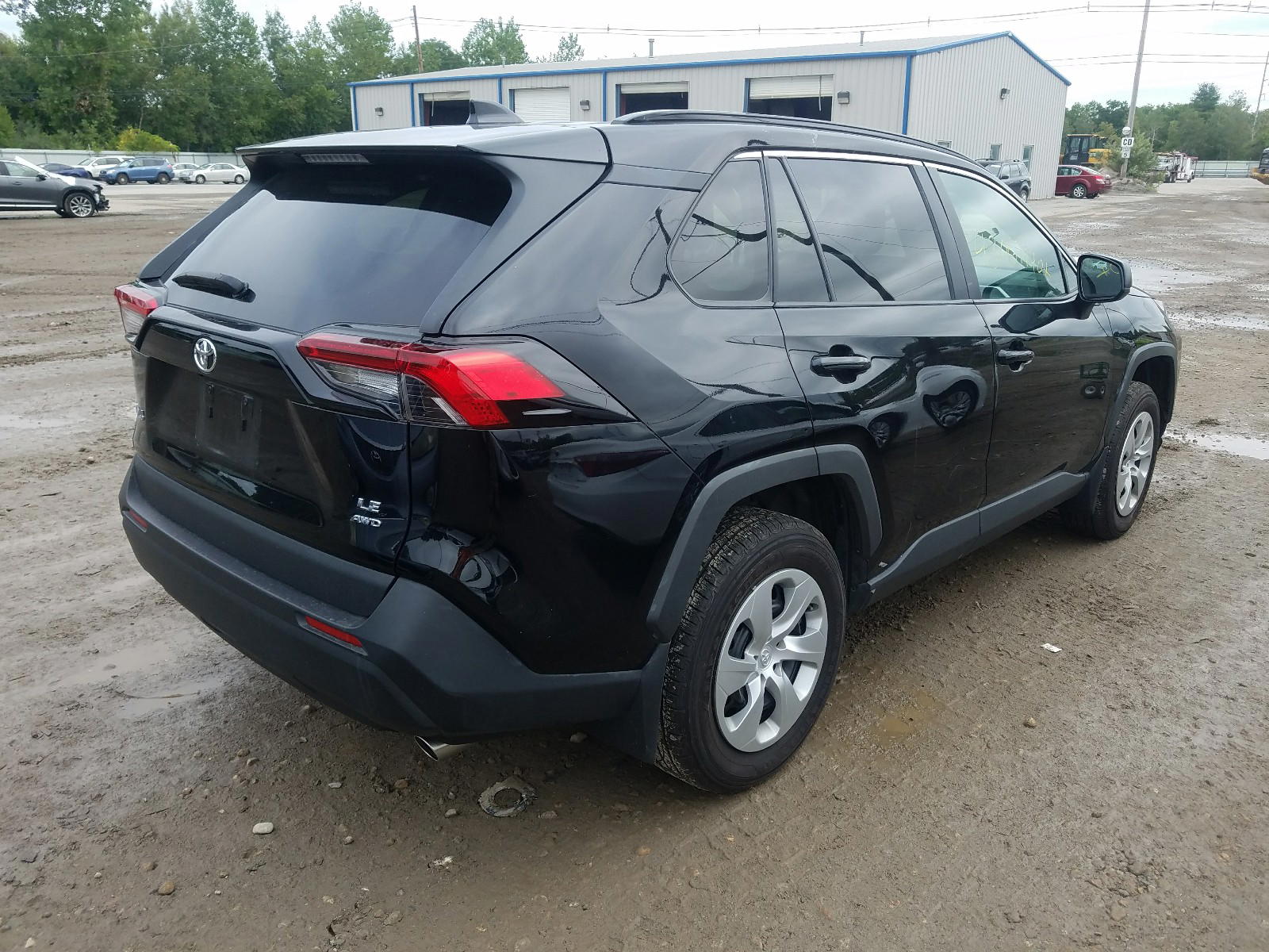 Photo 4 from auction – 2019 TOYOTA RAV4 LE with VIN 2T3F1RFV2KC020376