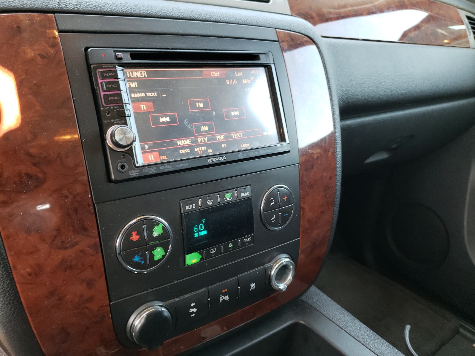 Photo 9 from auction – 2011 CHEVROLET TAHOE C150 with VIN 1GNSCBE08BR135799