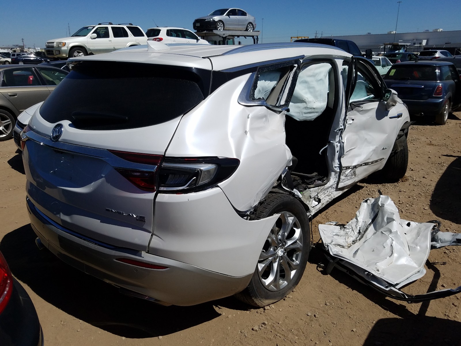 Photo 4 from auction – 2019 BUICK ENCLAVE AV with VIN 5GAEVCKW5KJ213650